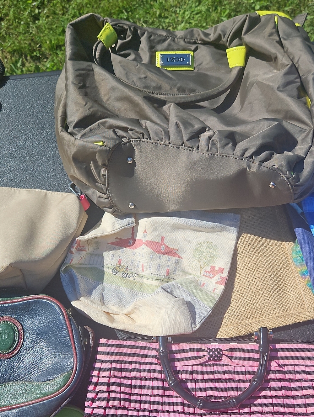 Multiple Bags - Picture 2 of 9